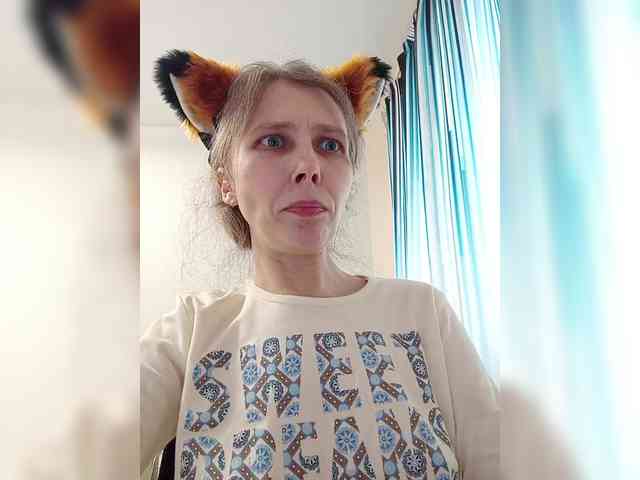 -Queen-Margo- webcam