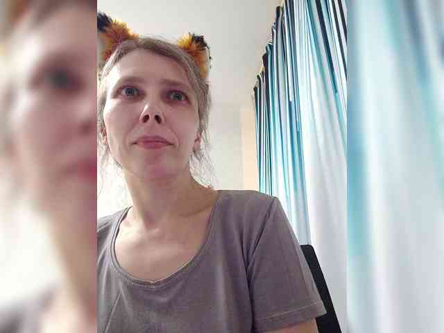 -Queen-Margo- webcam