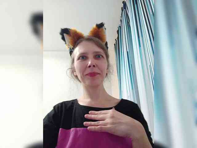 -Queen-Margo- webcam