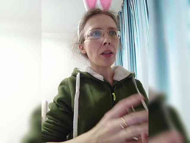 -Queen-Margo- webcam