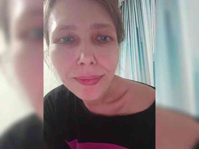 -Queen-Margo- webcam