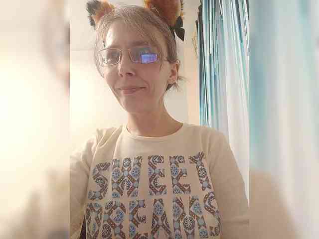 -Queen-Margo- webcam