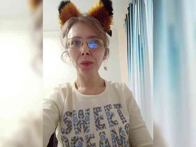 -Queen-Margo- webcam