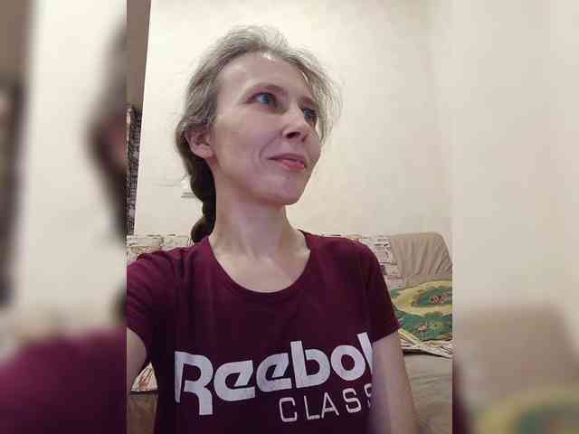 -Queen-Margo- webcam