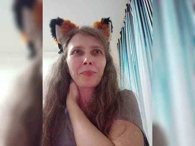 -Queen-Margo- webcam