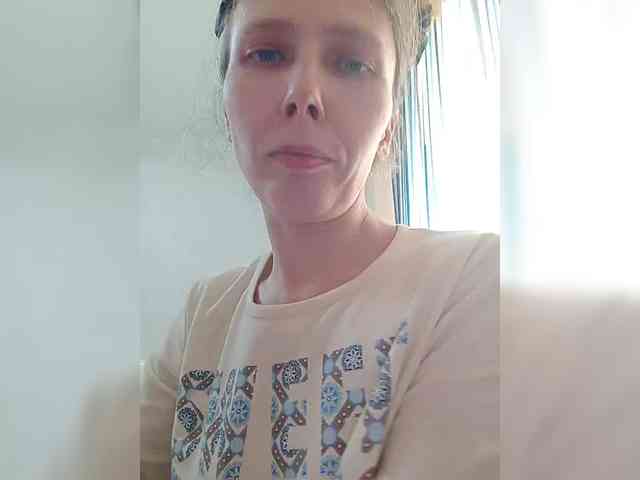 -Queen-Margo- webcam