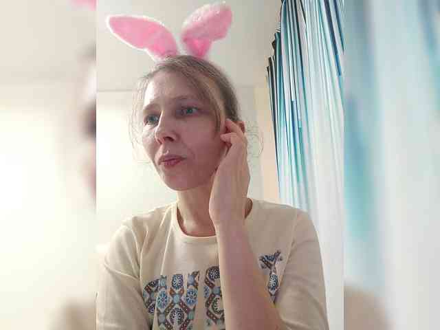 -Queen-Margo- webcam