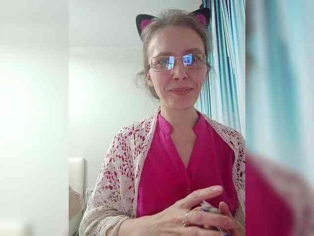 -queen-margo- Live Webcam on BongaCams