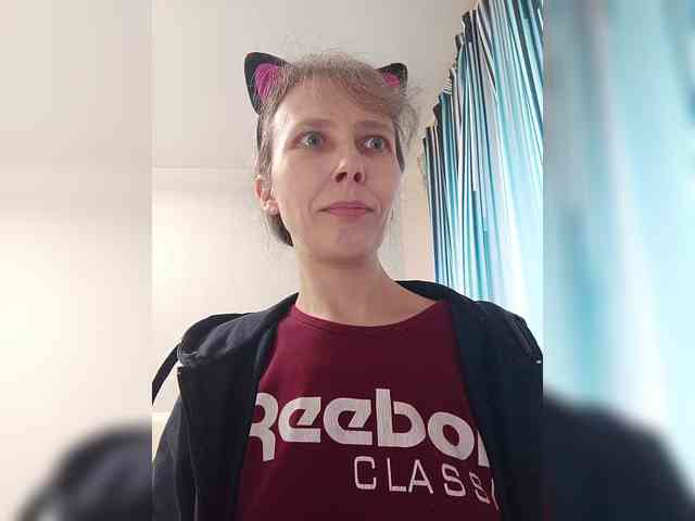 -Queen-Margo- webcam