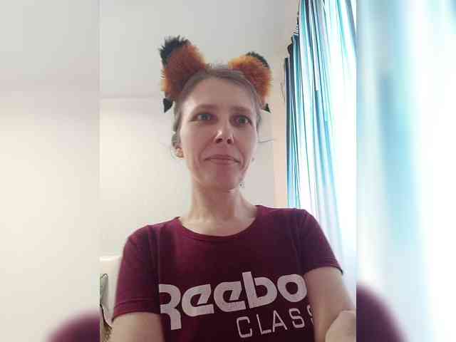 -Queen-Margo- webcam