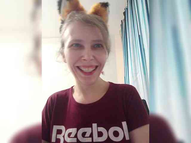 -Queen-Margo- webcam