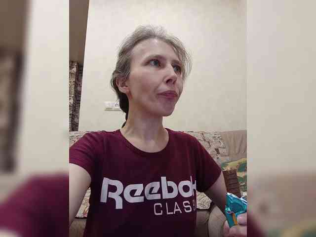 -Queen-Margo- webcam