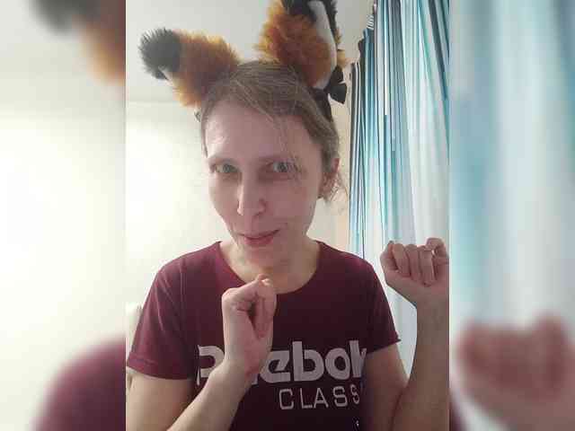 -Queen-Margo- webcam