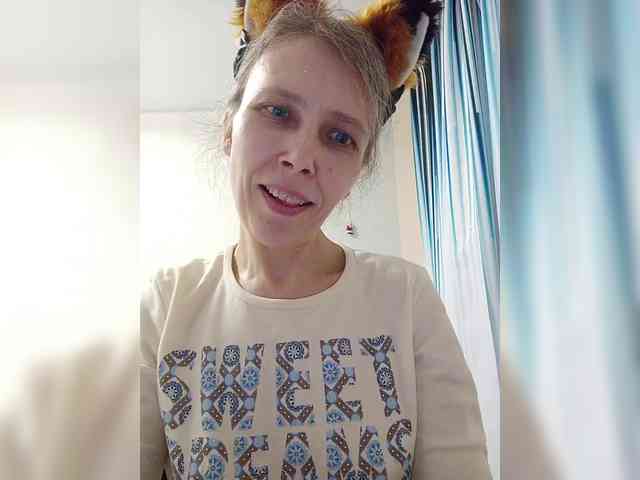 -Queen-Margo- webcam