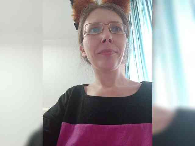 -Queen-Margo- webcam