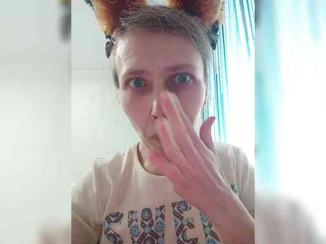 -Queen-Margo- webcam