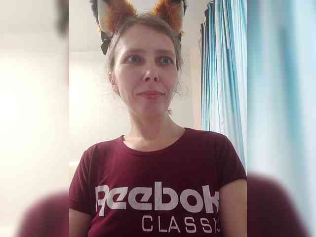 -Queen-Margo- webcam