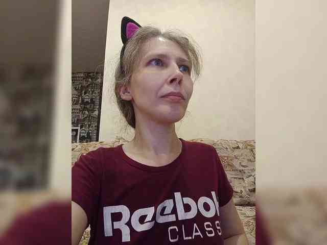 -Queen-Margo- webcam