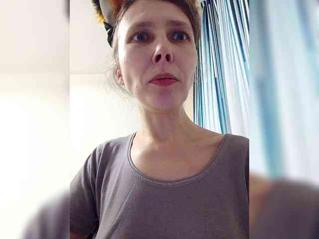 -Queen-Margo- webcam