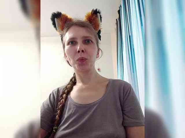 -Queen-Margo- webcam