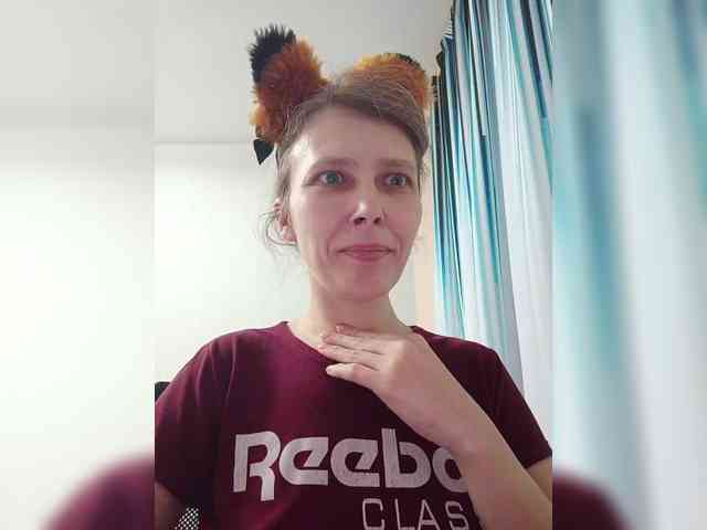 -Queen-Margo- webcam