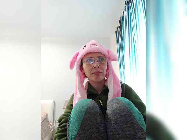 -Queen-Margo- webcam