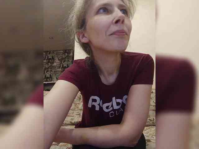 -Queen-Margo- webcam