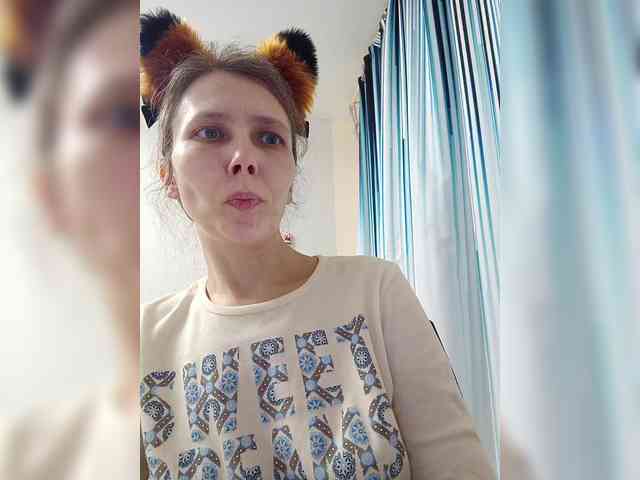 -Queen-Margo- webcam