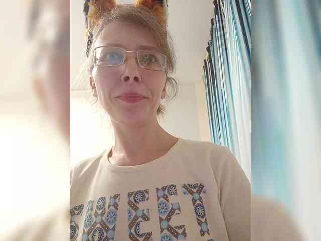 -Queen-Margo- webcam