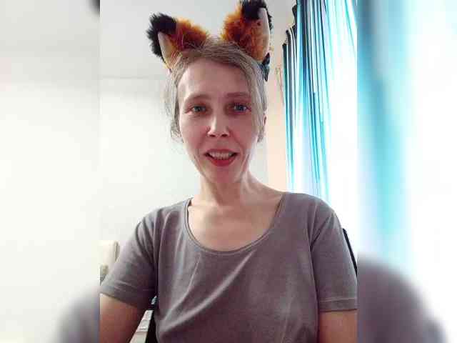 -Queen-Margo- webcam