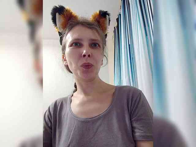 -Queen-Margo- webcam