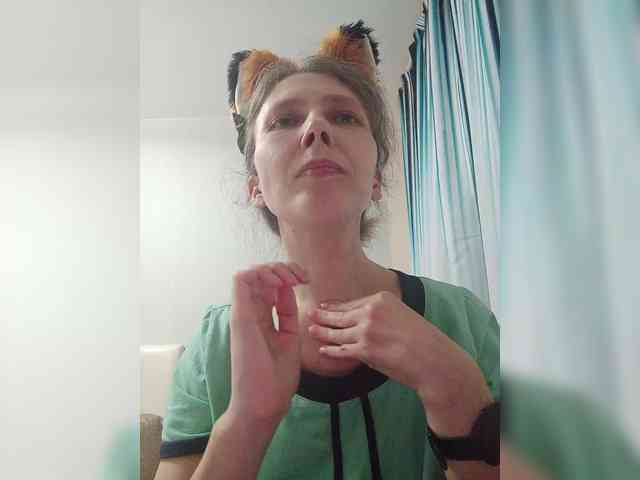 -Queen-Margo- webcam