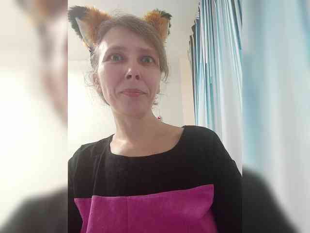 -Queen-Margo- webcam