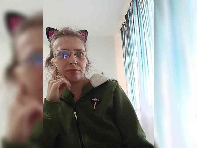 -Queen-Margo- webcam