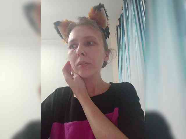 -Queen-Margo- webcam