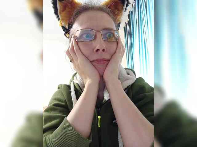 -Queen-Margo- webcam