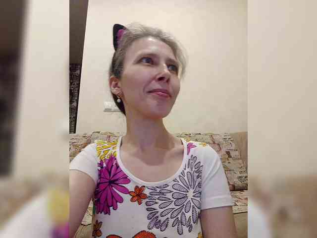 -queen-margo- Live Webcam on BongaCams