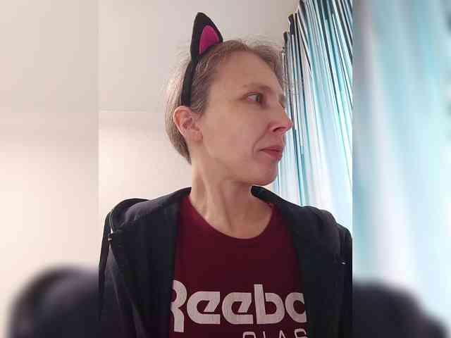 -Queen-Margo- webcam