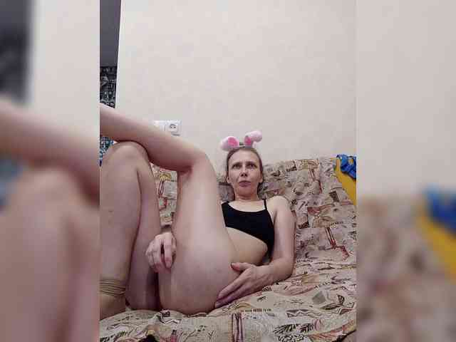 -Queen-Margo- webcam