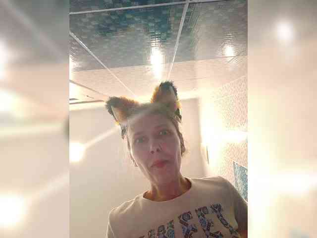 -Queen-Margo- webcam