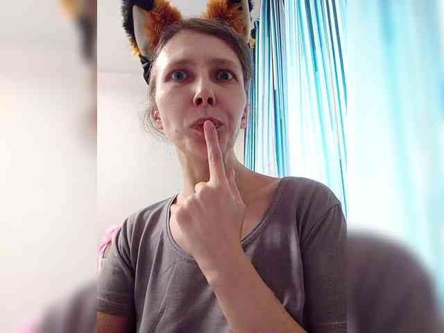 -Queen-Margo- webcam