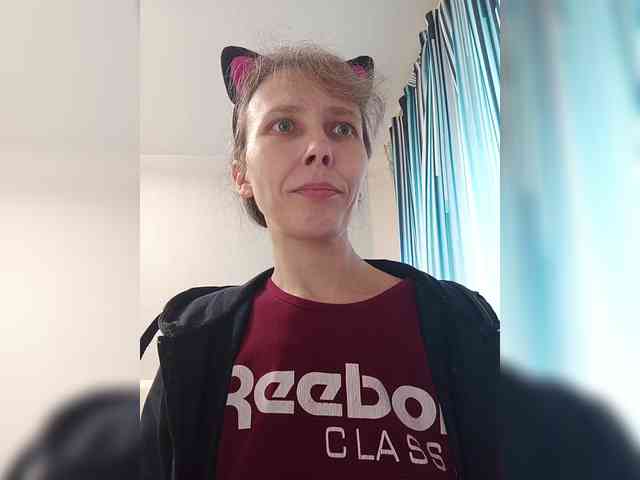 -Queen-Margo- webcam