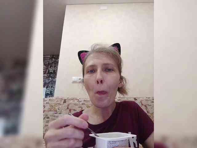 -Queen-Margo- webcam