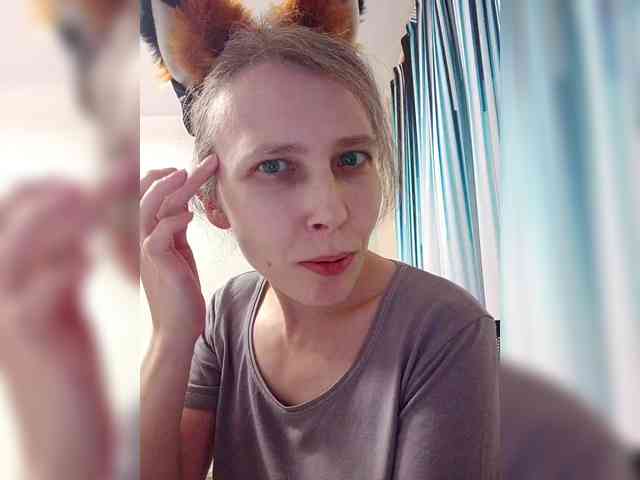 -Queen-Margo- webcam