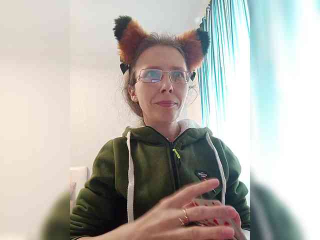 -Queen-Margo- webcam