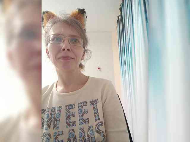 -Queen-Margo- webcam