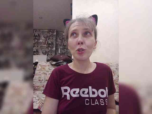 -Queen-Margo- webcam