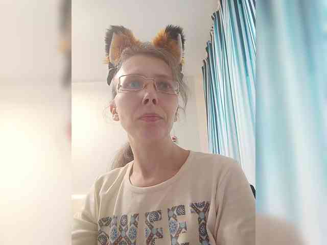 -Queen-Margo- webcam