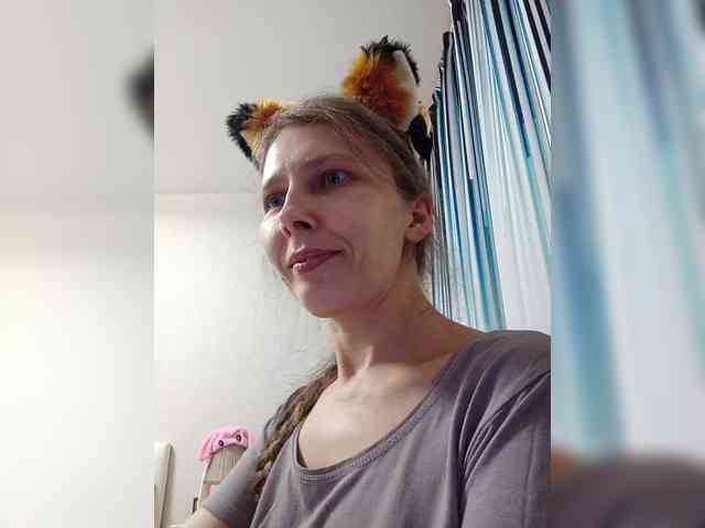 -Queen-Margo- webcam