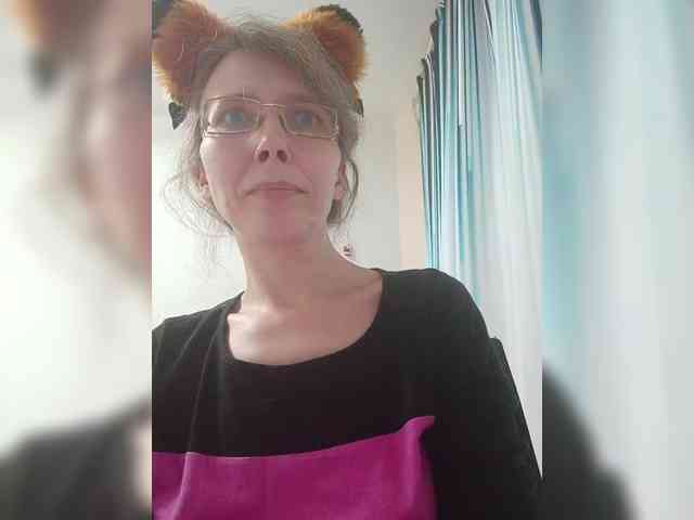 -Queen-Margo- webcam